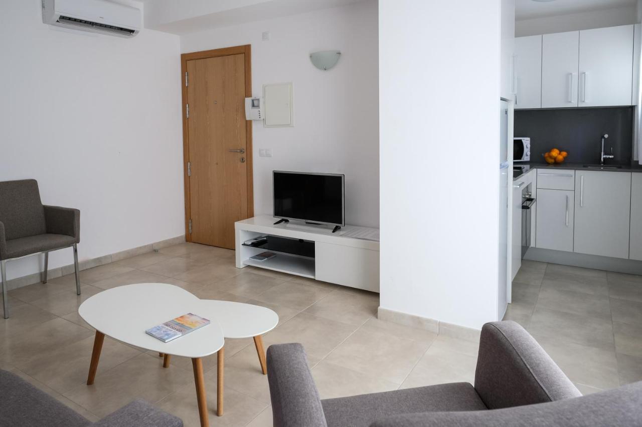 Sal Mar Suites ซานตาเอวเลเรียเดสริว ภายนอก รูปภาพ