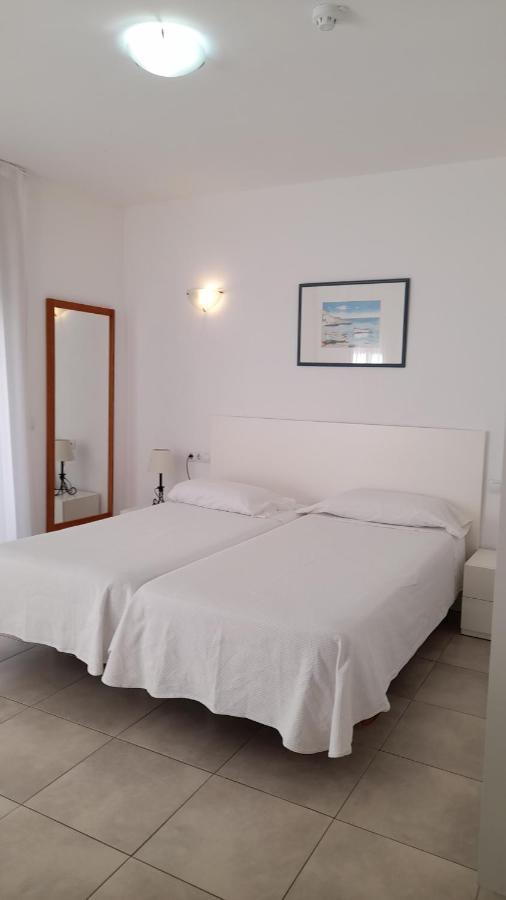 Sal Mar Suites ซานตาเอวเลเรียเดสริว ภายนอก รูปภาพ